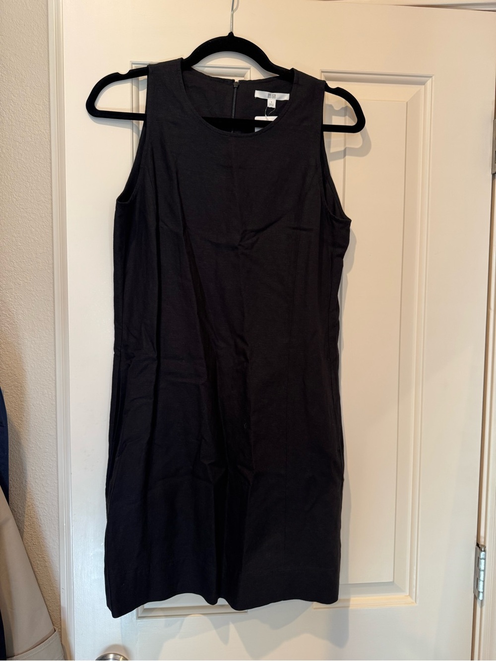 NWT Uniqlo Black Linen-Blend dress